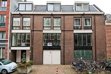 1e Weteringdwarsstraat 81